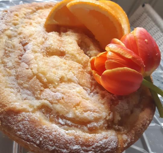 Appelsiini tuorejuustotorttu