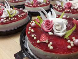 "Valentina" mansikkavalkosuklaa