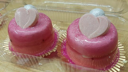 Vadelma-valkosuklaaleivos